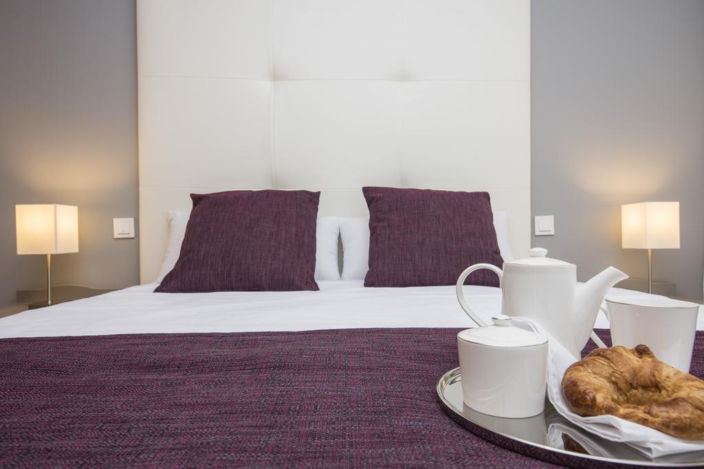 Goodplaces Larios Apartment Malaga Bagian luar foto
